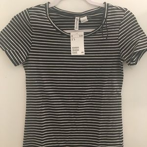 NWT H&M tee